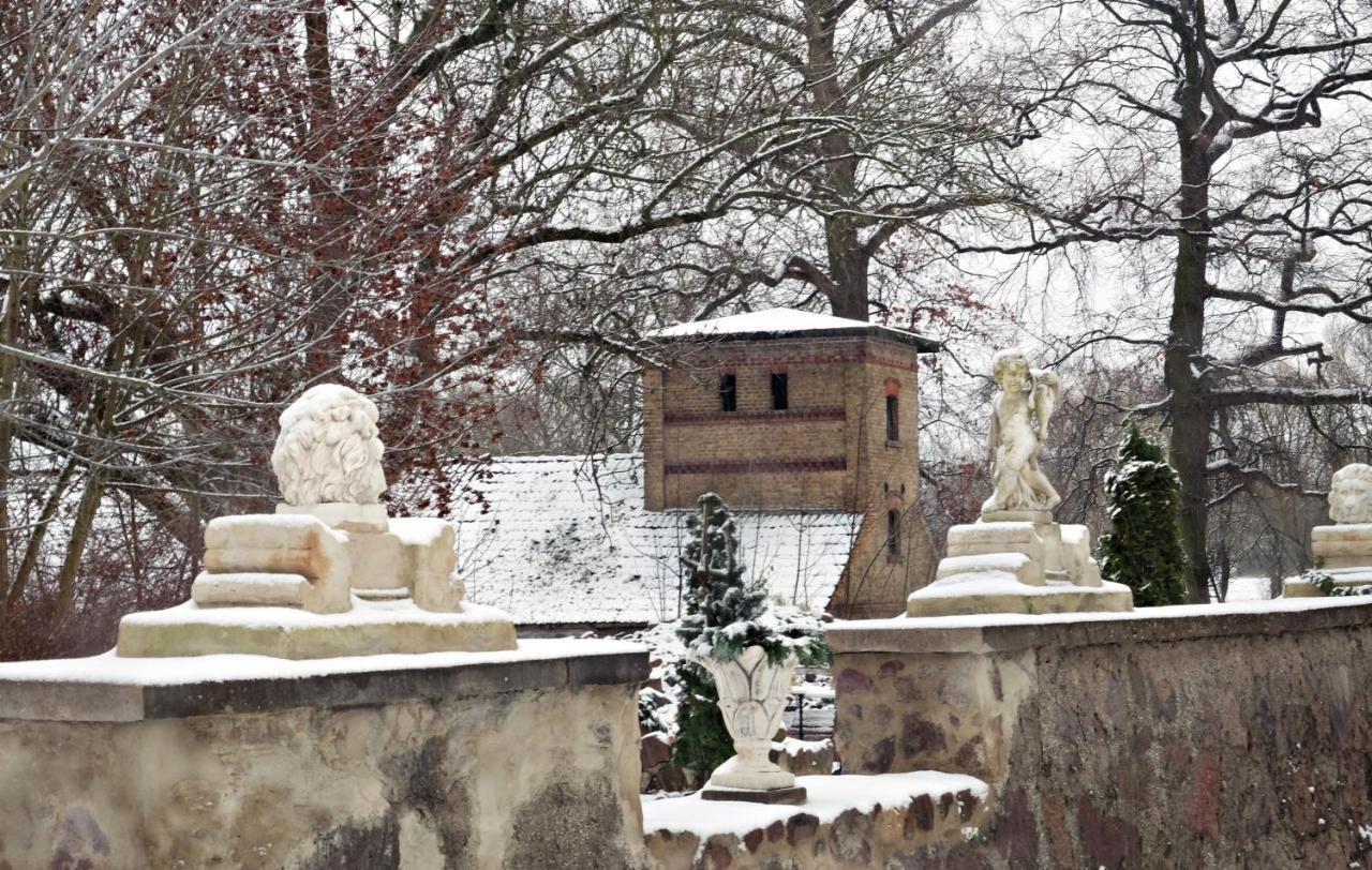 Event- Kultur & B&B Kunst Schloss Neuenhagen Uebernachten Im Denkmal Бад Фрайнвалде Екстериор снимка