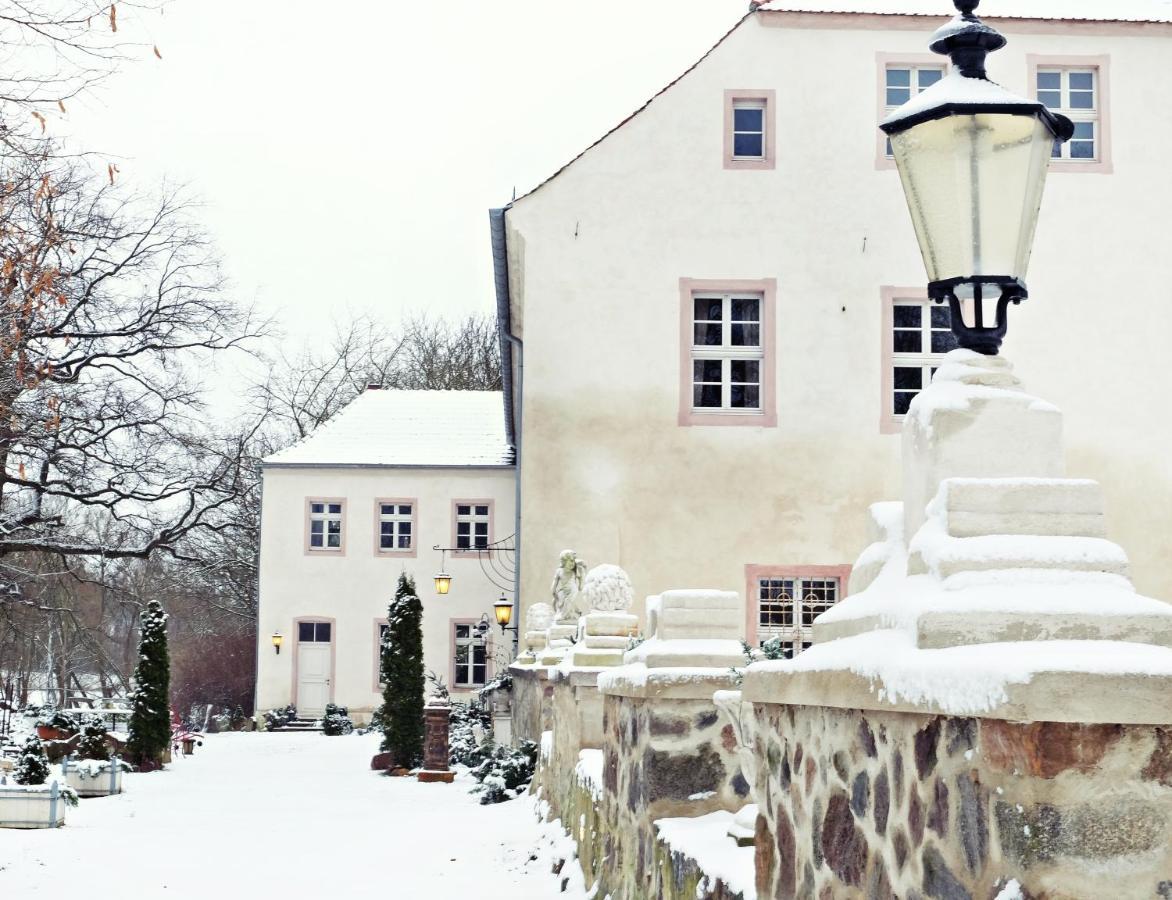 Event- Kultur & B&B Kunst Schloss Neuenhagen Uebernachten Im Denkmal Бад Фрайнвалде Екстериор снимка